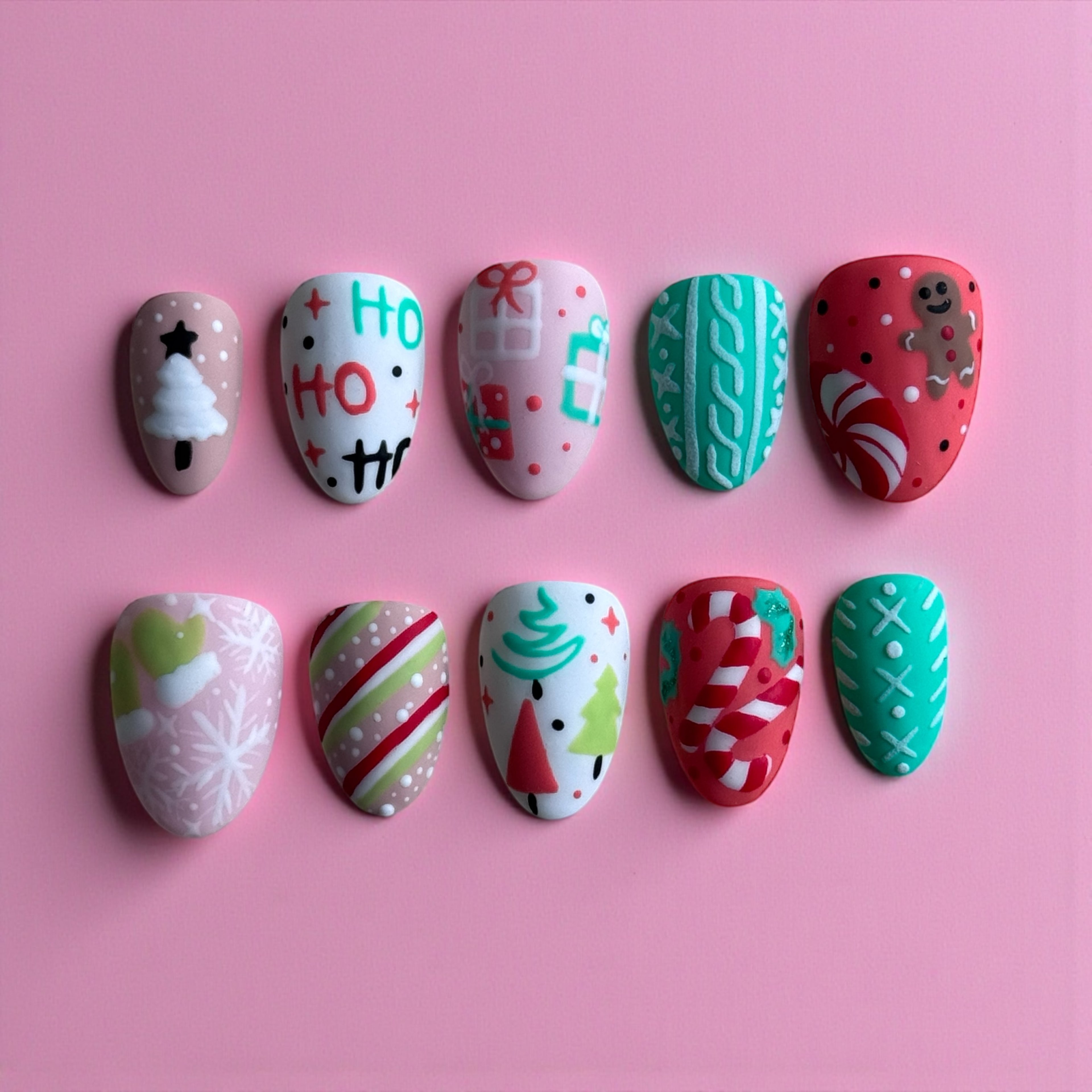 Christmas Chaos Press-On Nail Set
